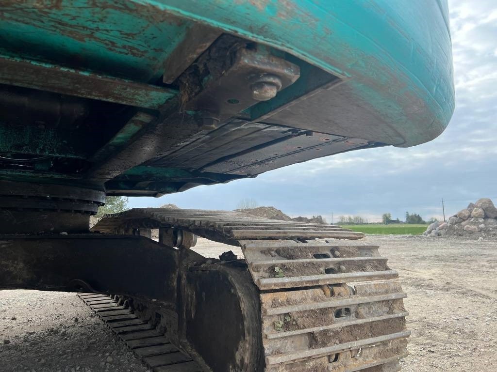 Pásové rýpadlo Kobelco SK 200-6 E: obrázek 20