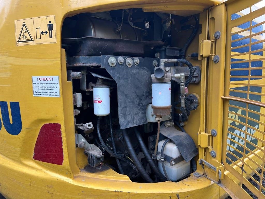 Pásové rýpadlo Komatsu PC138US-11: obrázek 9