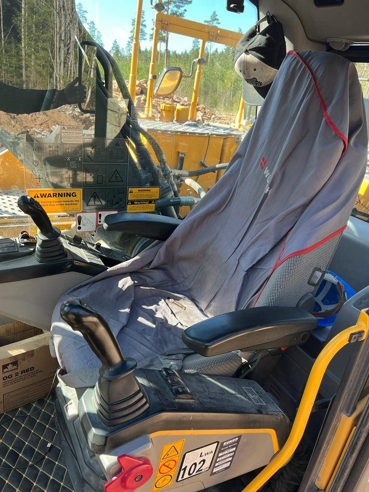 Volvo EC 220 EL  leasing Volvo EC 220 EL: obrázek 22