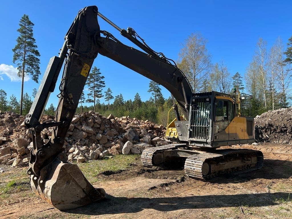 Volvo EC 220 EL - Pásové rýpadlo: obrázek 1 Volvo EC 220 EL - Pásové rýpadlo: obrázek 1