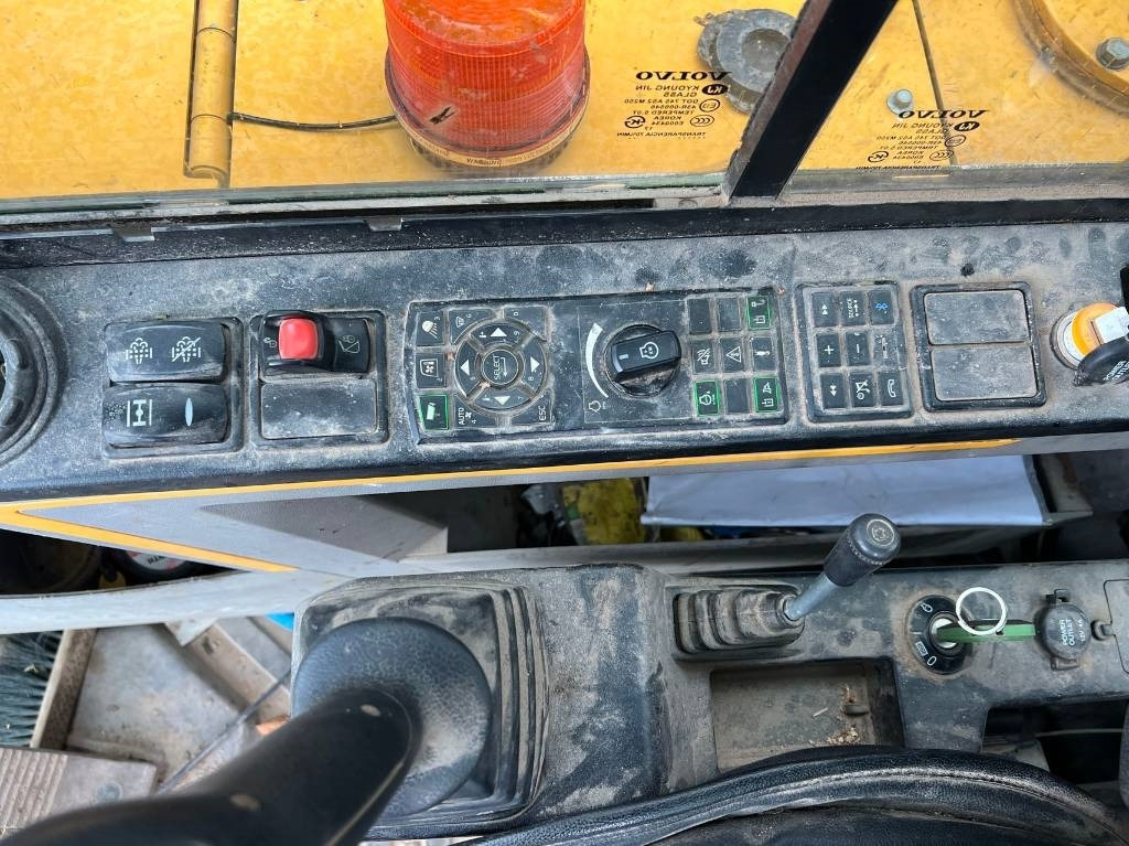 Kolesové rýpadlo Volvo EW 60 E: obrázek 18