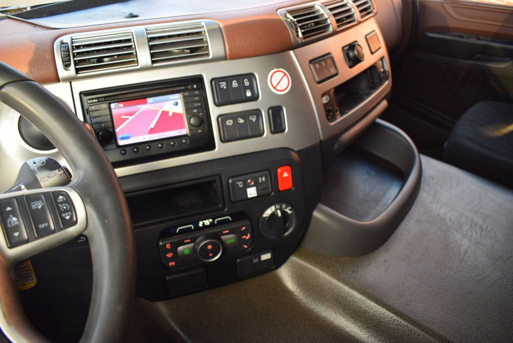 Nový Sklápěč DAF  CF 450 6x2 Fahrgestell Klima Navi Lift Retarder: obrázek 22