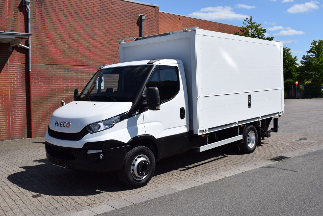 Iveco Daily 70 C 18 Schwenkwand Automatik LBW 1500KG - Přepravník nápojů: obrázek 2 Iveco Daily 70 C 18 Schwenkwand Automatik LBW 1500KG - Přepravník nápojů: obrázek 2