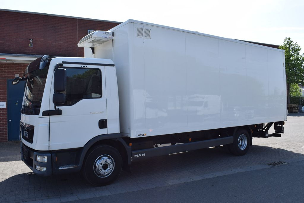 MAN TGL 8.180 Koffer 6,20mLBW 1000KG Klima - Skříňový nákladní auto: obrázek 3 MAN TGL 8.180 Koffer 6,20mLBW 1000KG Klima - Skříňový nákladní auto: obrázek 3