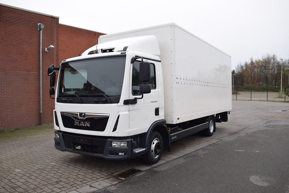 Skříňový nákladní auto MAN TGL 8.220 Koffer LBW Klima EURO6 Luftfederung: obrázek 14