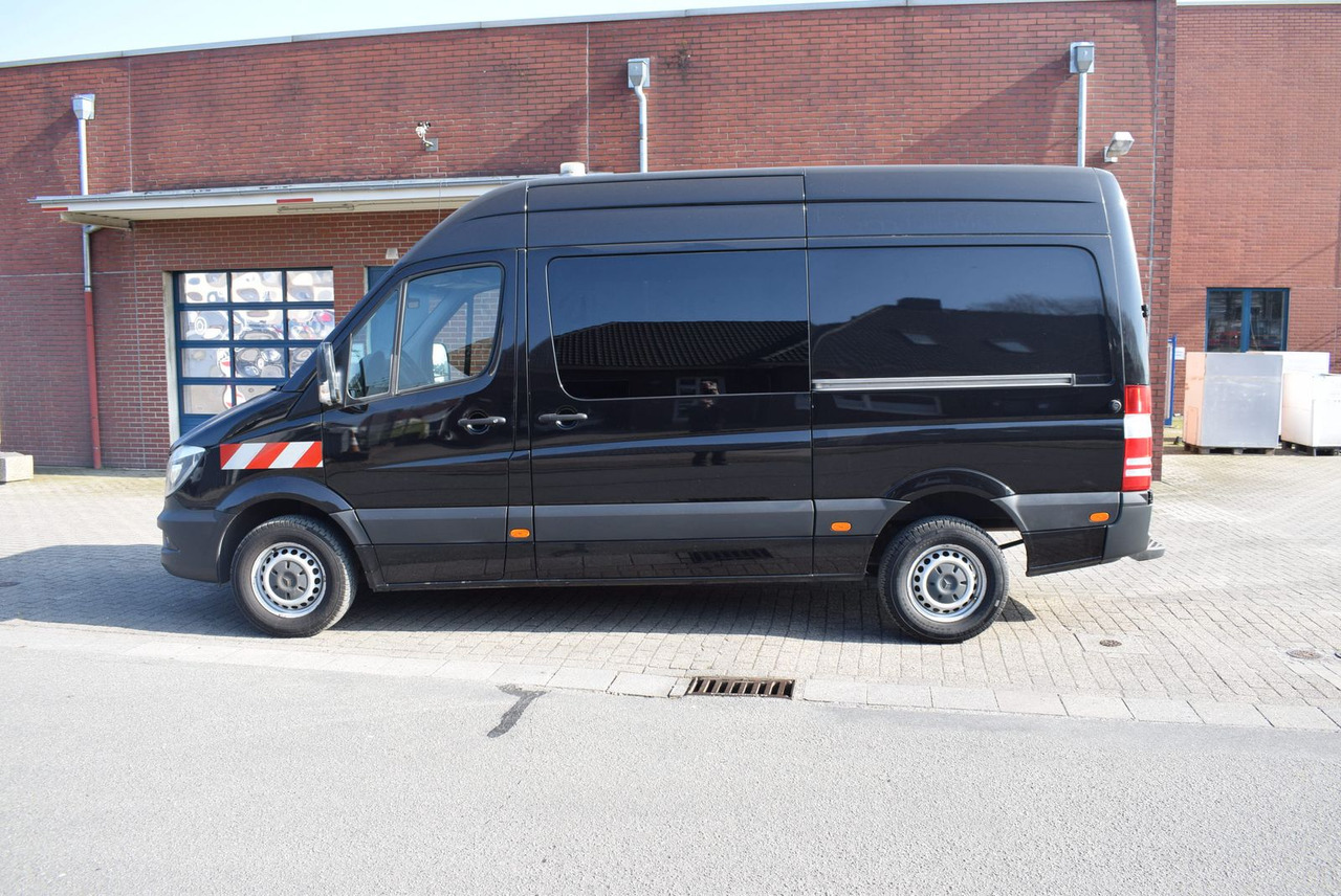 Mercedes-Benz Sprinter 319 CDI L2H2 Automatik2xSchiebetür - Furgon: obrázek 4 Mercedes-Benz Sprinter 319 CDI L2H2 Automatik2xSchiebetür - Furgon: obrázek 4