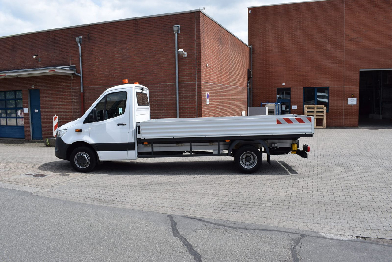 Mercedes-Benz Sprinter 514 Pritsche 4,30mAutomatik AHK 3,5 - Dodávka valník: obrázek 4 Mercedes-Benz Sprinter 514 Pritsche 4,30mAutomatik AHK 3,5 - Dodávka valník: obrázek 4