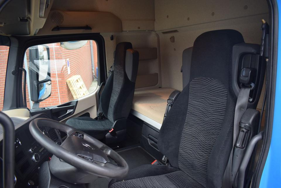 Tahač Mercedes-Benz Actros 1843 Stream Space Kipphydraulik Klima: obrázek 17