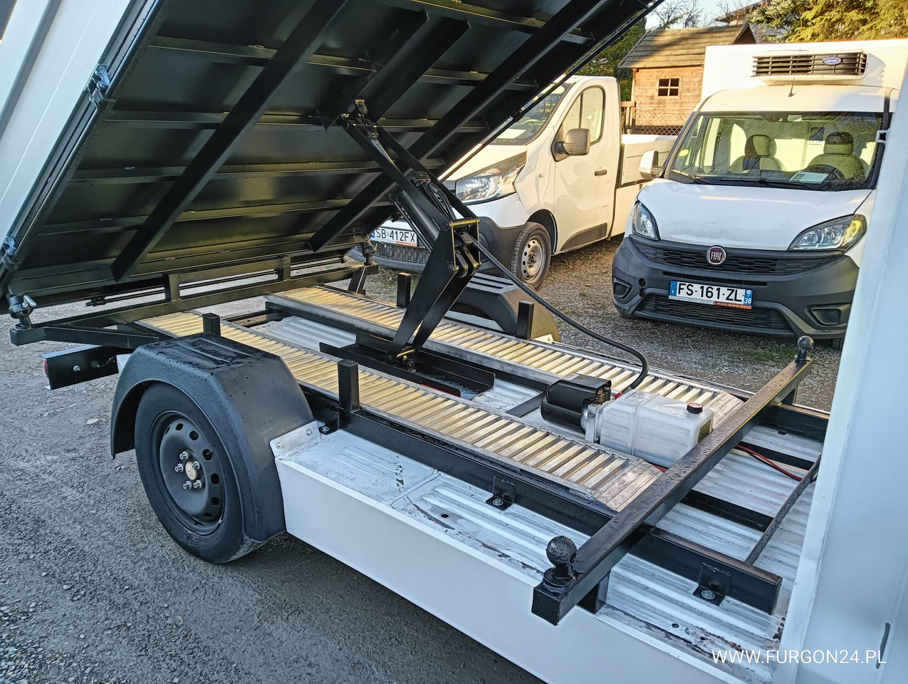 OPEL VIVARO WYWROTKA KIPER Z NAJAZDAMI NR 632 - Dodávka sklápěč: obrázek 4 OPEL VIVARO WYWROTKA KIPER Z NAJAZDAMI NR 632 - Dodávka sklápěč: obrázek 4