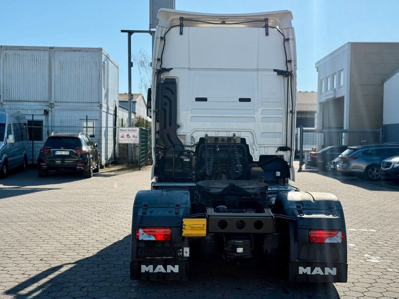 MAN TGX 18 510 BLS+2xTank 580L +Standklima+Retarter - Tahač: obrázek 3 MAN TGX 18 510 BLS+2xTank 580L +Standklima+Retarter - Tahač: obrázek 3