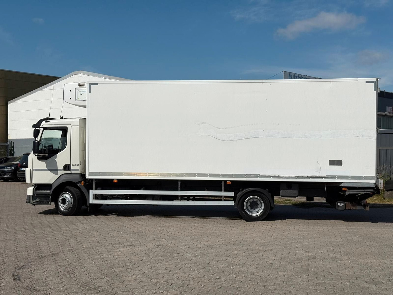 Volvo FL 240 Carrier Easy Cold+Hebebühne - Chladírenský nákladní automobil: obrázek 4 Volvo FL 240 Carrier Easy Cold+Hebebühne - Chladírenský nákladní automobil: obrázek 4