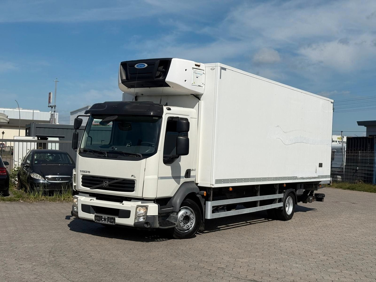 Volvo FL 240 Carrier Easy Cold+Hebebühne - Chladírenský nákladní automobil: obrázek 5 Volvo FL 240 Carrier Easy Cold+Hebebühne - Chladírenský nákladní automobil: obrázek 5