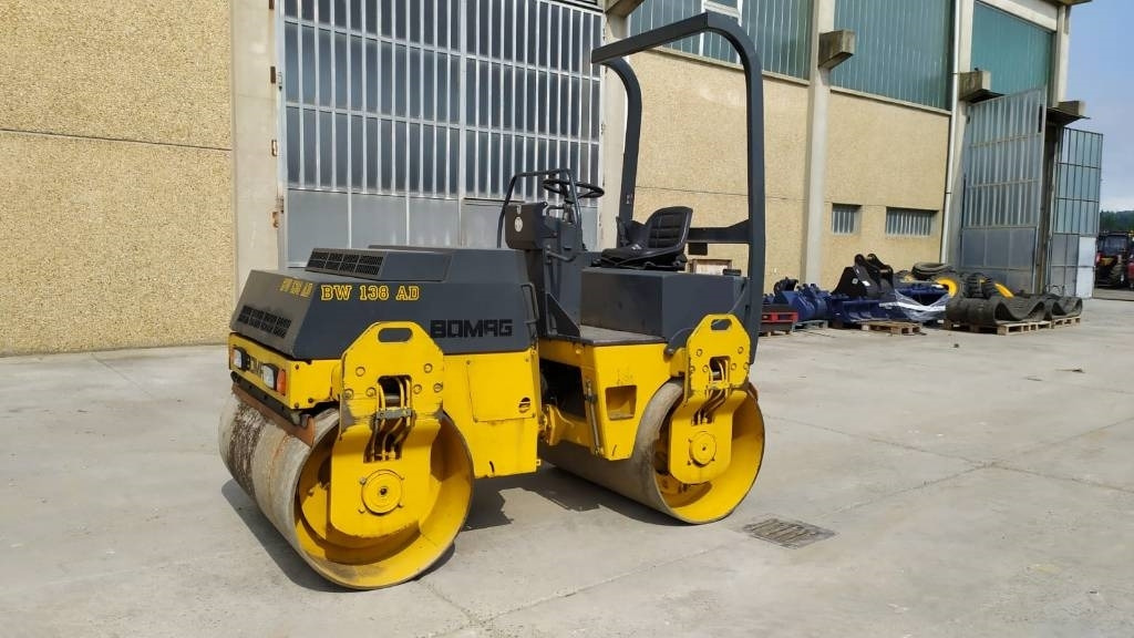 Bomag BW 138 AD - Silniční válec: obrázek 1 Bomag BW 138 AD - Silniční válec: obrázek 1
