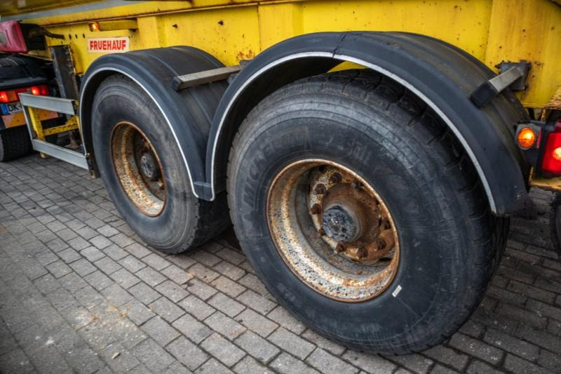 Sklápěcí návěs Fruehauf BENNE ENROCHEMENT: obrázek 9