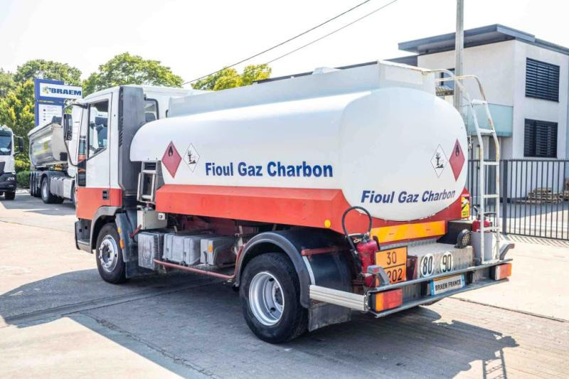 Iveco 85E15+ CITERNE 5000 L - Cisternové vozidlo: obrázek 4 Iveco 85E15+ CITERNE 5000 L - Cisternové vozidlo: obrázek 4