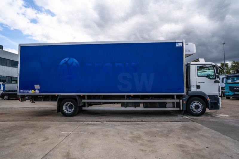 MAN TGM 18 340 BL + CARRIER 950 MT - Chladírenský nákladní automobil: obrázek 3 MAN TGM 18 340 BL + CARRIER 950 MT - Chladírenský nákladní automobil: obrázek 3