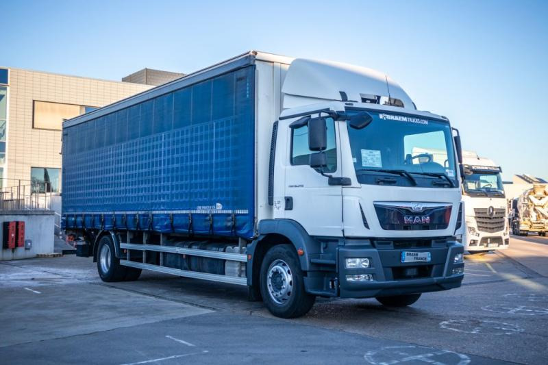 MAN TGM 18.340 BL+DHOLLANDIA - Plachtový nákladní auto: obrázek 2 MAN TGM 18.340 BL+DHOLLANDIA - Plachtový nákladní auto: obrázek 2