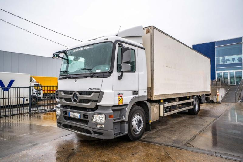 Mercedes ACTROS 1832-MP3+DHOLLANDIA 2.5T. - Skříňový nákladní auto: obrázek 1 Mercedes ACTROS 1832-MP3+DHOLLANDIA 2.5T. - Skříňový nákladní auto: obrázek 1