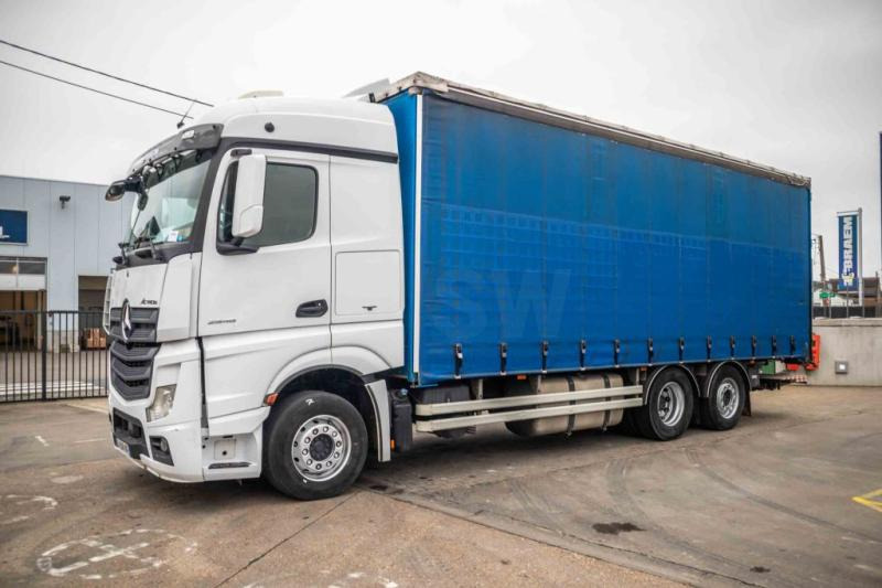 Mercedes ACTROS 2548-6X2+E6+VOITH-(+remorque: +5.000 € ) - Plachtový nákladní auto: obrázek 1 Mercedes ACTROS 2548-6X2+E6+VOITH-(+remorque: +5.000 € ) - Plachtový nákladní auto: obrázek 1