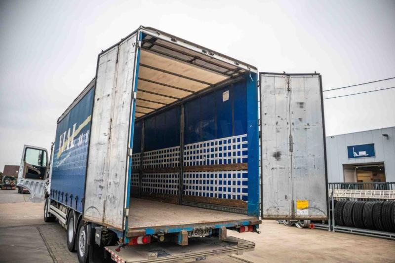 Mercedes ACTROS 2548-6X2+E6+VOITH-(+remorque: +5.000 € ) - Plachtový nákladní auto: obrázek 5 Mercedes ACTROS 2548-6X2+E6+VOITH-(+remorque: +5.000 € ) - Plachtový nákladní auto: obrázek 5