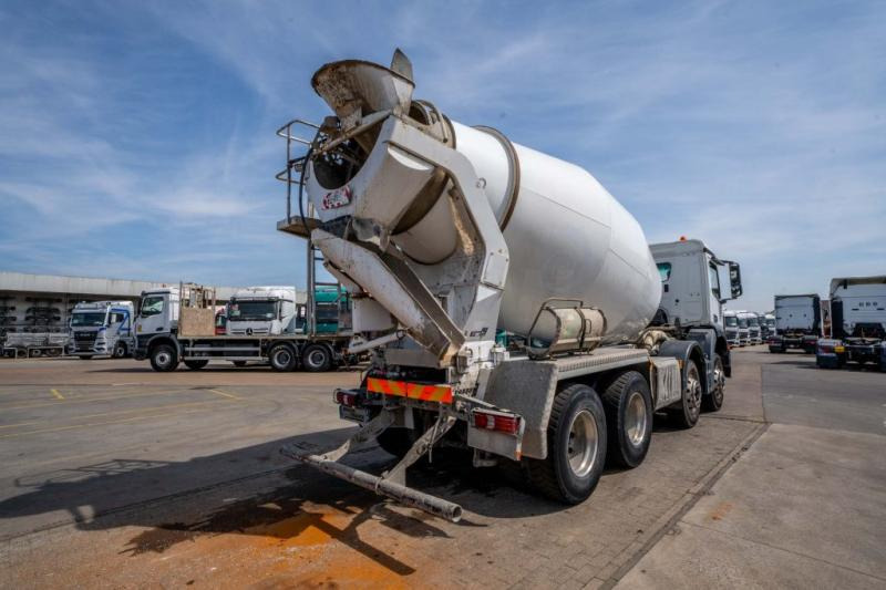 Mercedes AROCS 3240 BB+STETTER 9m3 / 4 pieces - Autodomíchávač: obrázek 4 Mercedes AROCS 3240 BB+STETTER 9m3 / 4 pieces - Autodomíchávač: obrázek 4
