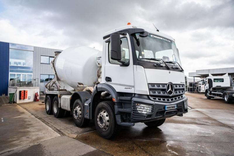 Mercedes AROCS 3240 BB +STETTER 9m3 - Autodomíchávač: obrázek 2 Mercedes AROCS 3240 BB +STETTER 9m3 - Autodomíchávač: obrázek 2
