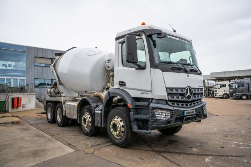 Mercedes AROCS 3240 + STETTER 9m3 - Autodomíchávač: obrázek 2 Mercedes AROCS 3240 + STETTER 9m3 - Autodomíchávač: obrázek 2