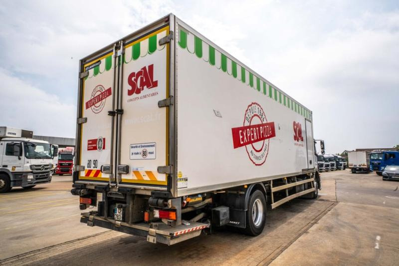 Mercedes AXOR 1824 +CARRIER SUPRA 950 Mt + HAYON - Chladírenský nákladní automobil: obrázek 4 Mercedes AXOR 1824 +CARRIER SUPRA 950 Mt + HAYON - Chladírenský nákladní automobil: obrázek 4