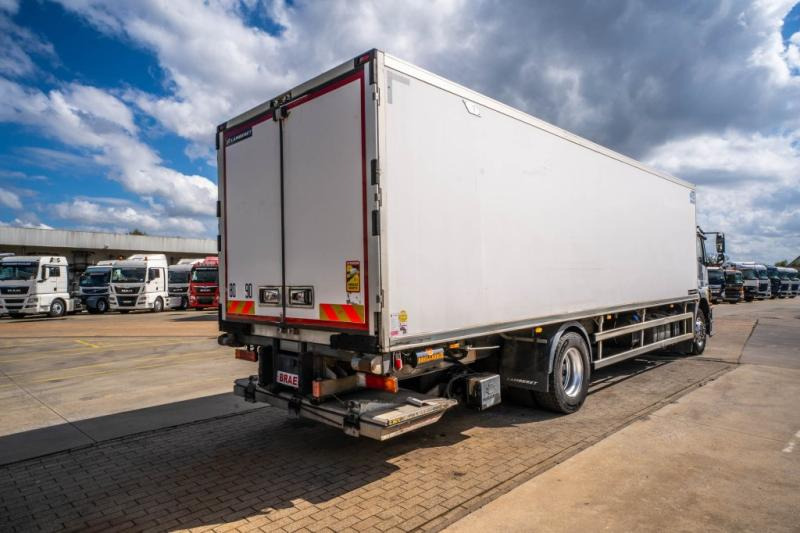 Mercedes AXOR 1829 BL-MP3 +CARRIER+DHOLLANDIA - Chladírenský nákladní automobil: obrázek 4 Mercedes AXOR 1829 BL-MP3 +CARRIER+DHOLLANDIA - Chladírenský nákladní automobil: obrázek 4