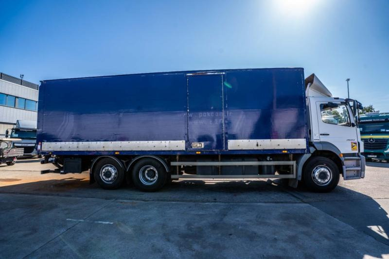 Mercedes AXOR 2533 -6X2 - Skříňový nákladní auto: obrázek 3 Mercedes AXOR 2533 -6X2 - Skříňový nákladní auto: obrázek 3