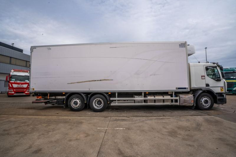 Renault D WIDE 380 DXI +CARRIER 1250 MT+DHOLLANDIA - Chladírenský nákladní automobil: obrázek 3 Renault D WIDE 380 DXI +CARRIER 1250 MT+DHOLLANDIA - Chladírenský nákladní automobil: obrázek 3