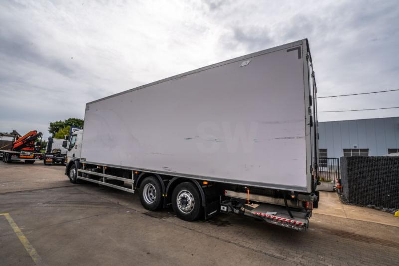 Renault D WIDE 380 DXI +CARRIER 1250 MT+DHOLLANDIA - Chladírenský nákladní automobil: obrázek 5 Renault D WIDE 380 DXI +CARRIER 1250 MT+DHOLLANDIA - Chladírenský nákladní automobil: obrázek 5