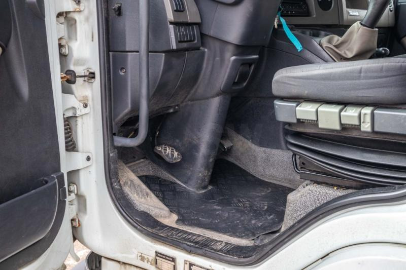Plachtový nákladní auto Renault MIDLUM 180 DXI (12 T): obrázek 7