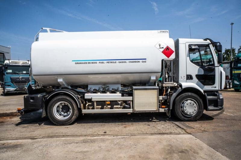 Renault MIDLUM 270 DXI + STOKOTA 14000L /4 COMP - Cisternové vozidlo: obrázek 3 Renault MIDLUM 270 DXI + STOKOTA 14000L /4 COMP - Cisternové vozidlo: obrázek 3
