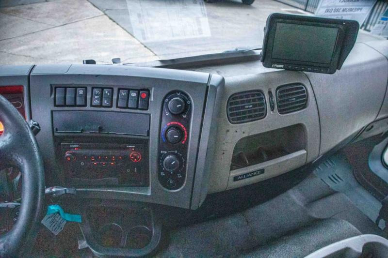 Skříňový nákladní auto Renault PREMIUM 380 DXI-6x2: obrázek 6