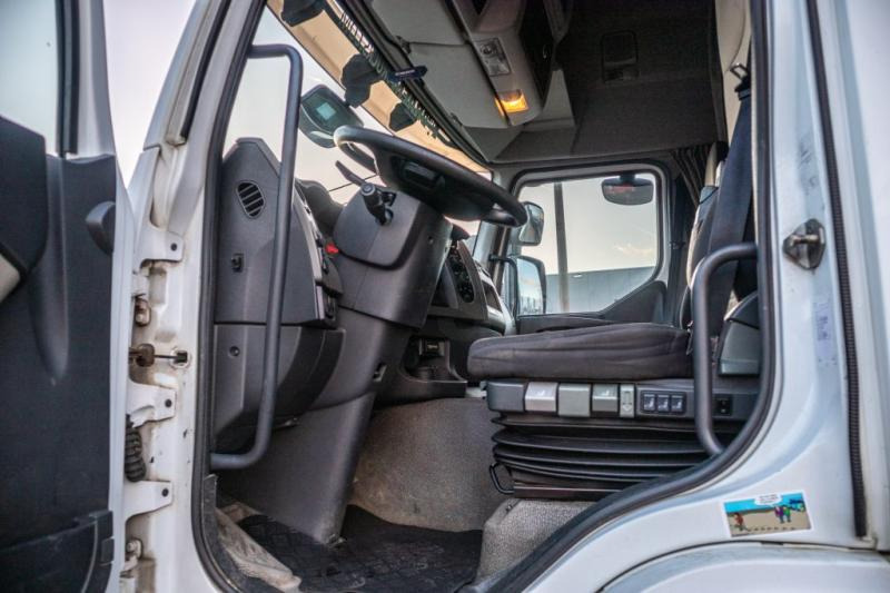 Plachtový nákladní auto Renault PREMIUM LANDER 460DXI-6x2+10 pneus/tires-intarder: obrázek 9 Plachtový nákladní auto Renault PREMIUM LANDER 460DXI-6x2+10 pneus/tires-intarder: obrázek 9