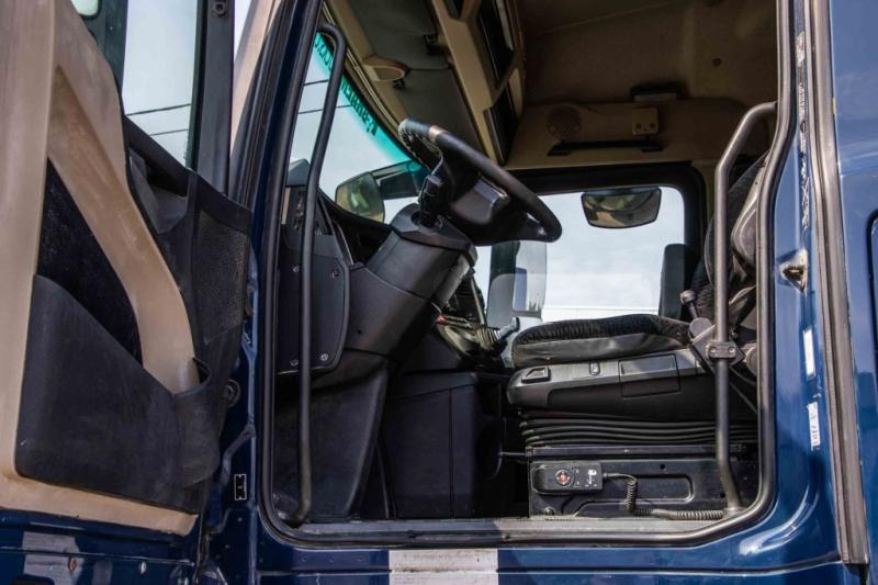 Mercedes ACTROS 1848 LS+E6+HYDR. - Tahač: obrázek 5 Mercedes ACTROS 1848 LS+E6+HYDR. - Tahač: obrázek 5