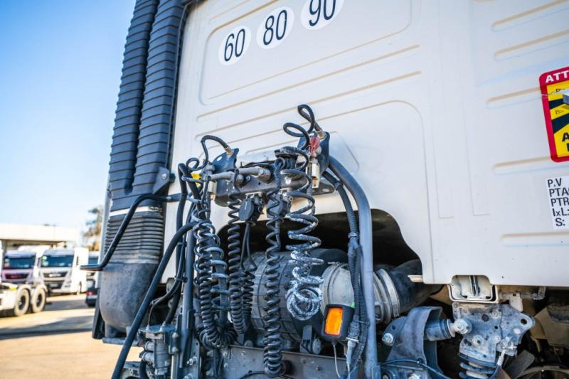 Volvo FMX 460 GLOB + HYDR - Tahač: obrázek 5 Volvo FMX 460 GLOB + HYDR - Tahač: obrázek 5