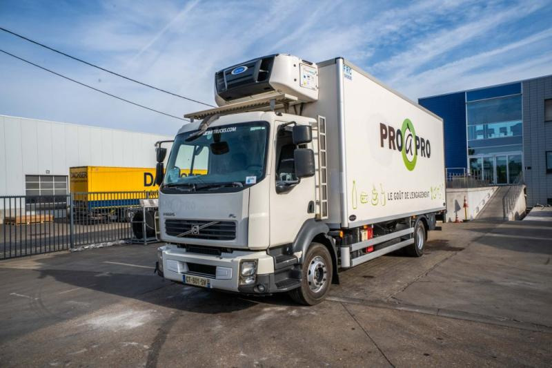 Volvo FL 240(16t)+CARRIER SUPRA 750+DHOLLANDIA 2T. - Chladírenský nákladní automobil: obrázek 1 Volvo FL 240(16t)+CARRIER SUPRA 750+DHOLLANDIA 2T. - Chladírenský nákladní automobil: obrázek 1