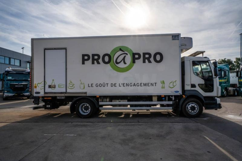 Volvo FL 240(16t)+CARRIER SUPRA 750+DHOLLANDIA 2T. - Chladírenský nákladní automobil: obrázek 3 Volvo FL 240(16t)+CARRIER SUPRA 750+DHOLLANDIA 2T. - Chladírenský nákladní automobil: obrázek 3