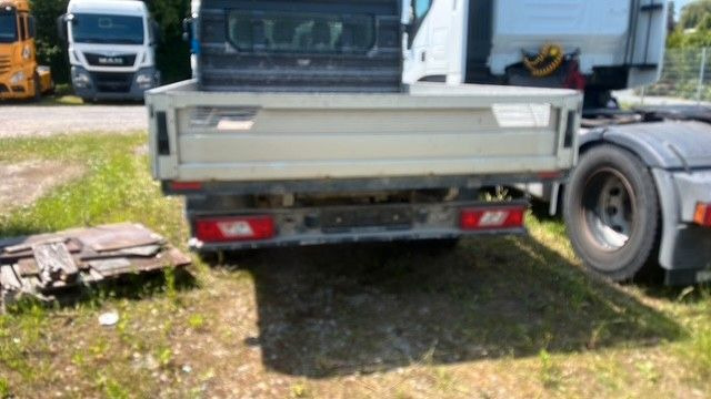 Ford Transit Doka Pritsche - Dodávka valník: obrázek 2 Ford Transit Doka Pritsche - Dodávka valník: obrázek 2