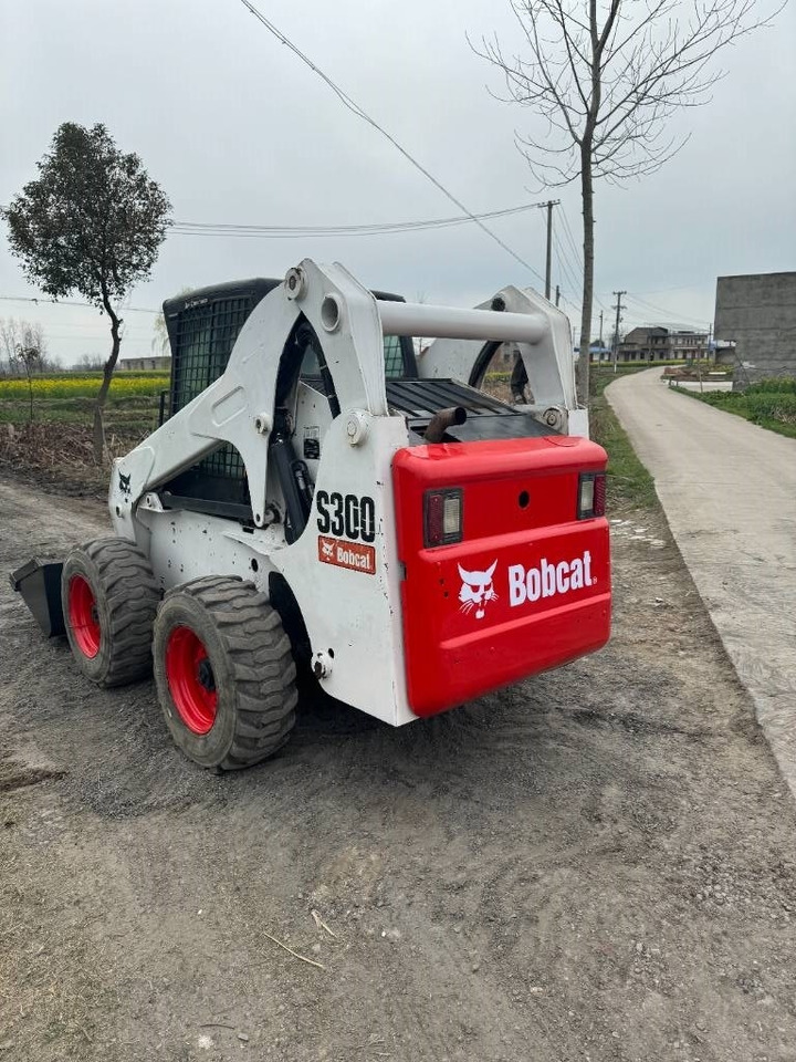 Bobcat S 300 - Smykový nakladač: obrázek 5 Bobcat S 300 - Smykový nakladač: obrázek 5