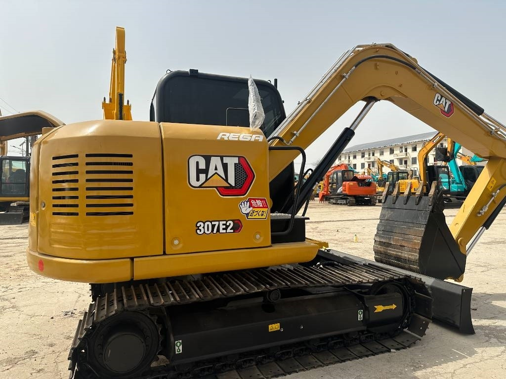 CAT 307E2 - Mini rýpadlo: obrázek 1 CAT 307E2 - Mini rýpadlo: obrázek 1