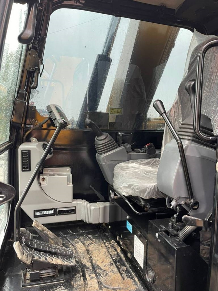 CAT 308 E 2 CR - Pásové rýpadlo: obrázek 5 CAT 308 E 2 CR - Pásové rýpadlo: obrázek 5