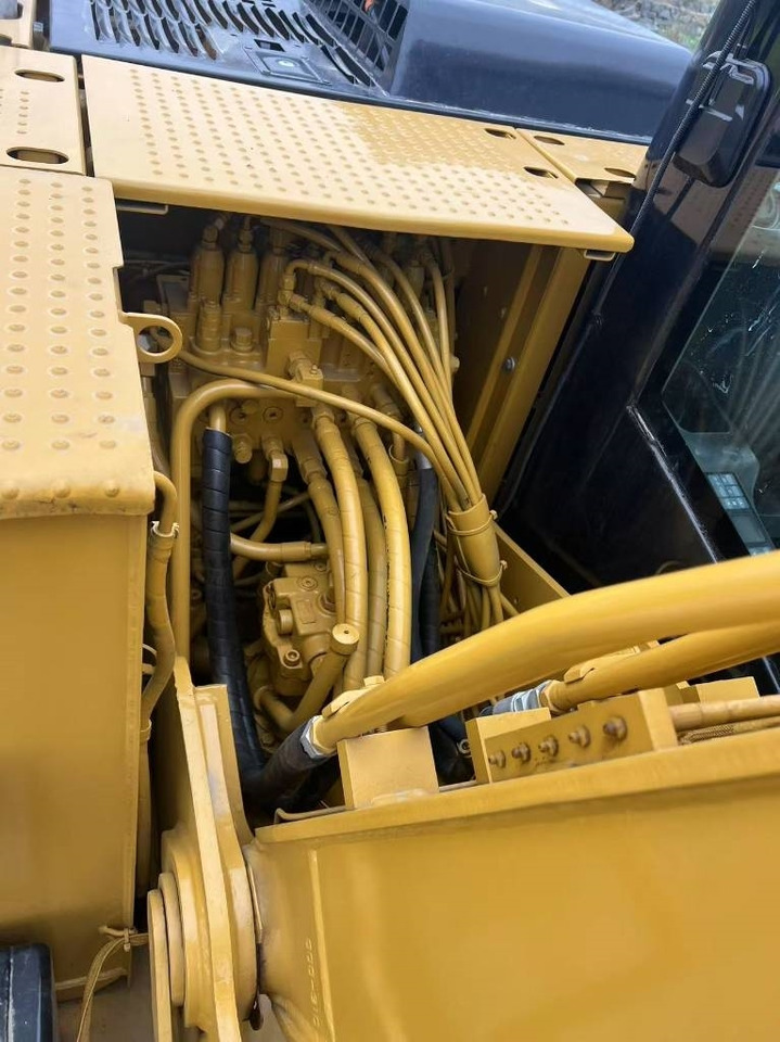 CAT 312D2GC - Pásové rýpadlo: obrázek 3 CAT 312D2GC - Pásové rýpadlo: obrázek 3