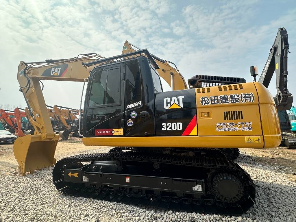 CAT 320D2 - Pásové rýpadlo: obrázek 1 CAT 320D2 - Pásové rýpadlo: obrázek 1