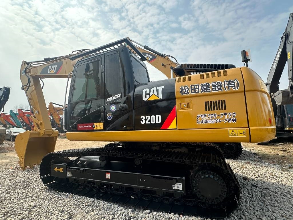CAT 320D2 - Pásové rýpadlo: obrázek 3 CAT 320D2 - Pásové rýpadlo: obrázek 3