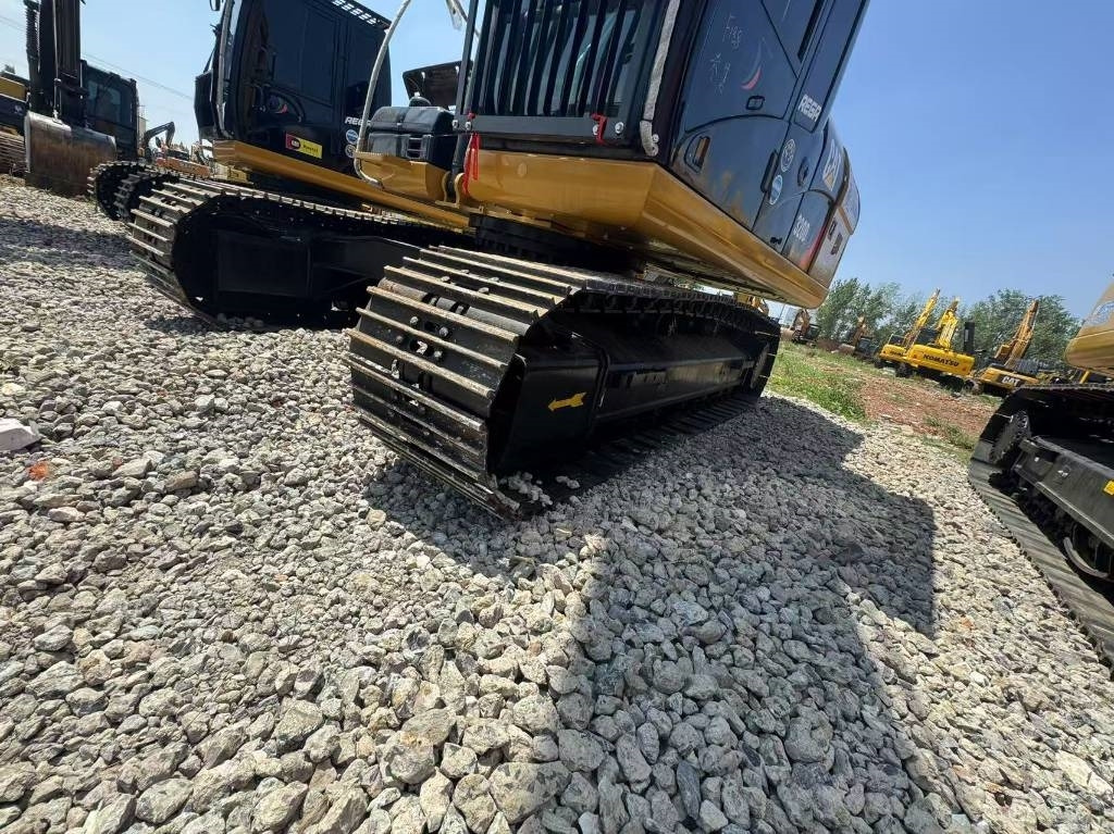 CAT 320d2 - Pásové rýpadlo: obrázek 5 CAT 320d2 - Pásové rýpadlo: obrázek 5