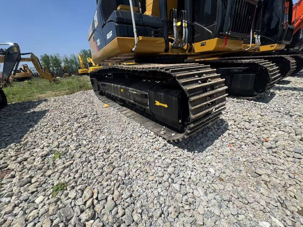 CAT 320d2 - Pásové rýpadlo: obrázek 4 CAT 320d2 - Pásové rýpadlo: obrázek 4