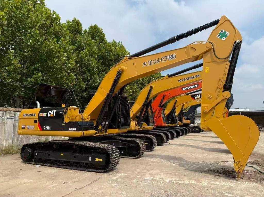 CAT 324  - Pásové rýpadlo: obrázek 3 CAT 324  - Pásové rýpadlo: obrázek 3